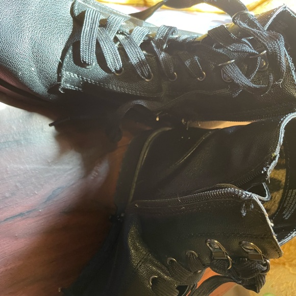 Kelly&Katie ankle boots 9.5M  style KK-Vestie Color/ Material Black GOAT PU - Picture 2 of 6